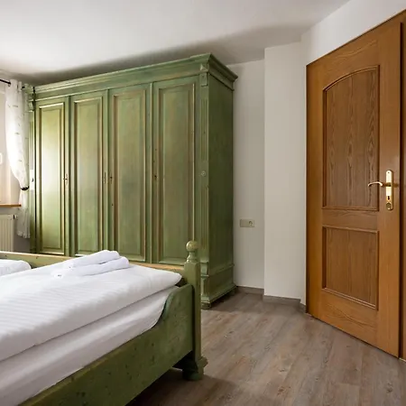 Zum Silberstollen 2 Haeuser Am Berg Polderhof Und Weisseritzhuette 3*