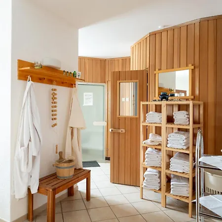 Aldeamento Turístico Zum Silberstollen 2 Haeuser Am Berg Polderhof Und Weisseritzhuette