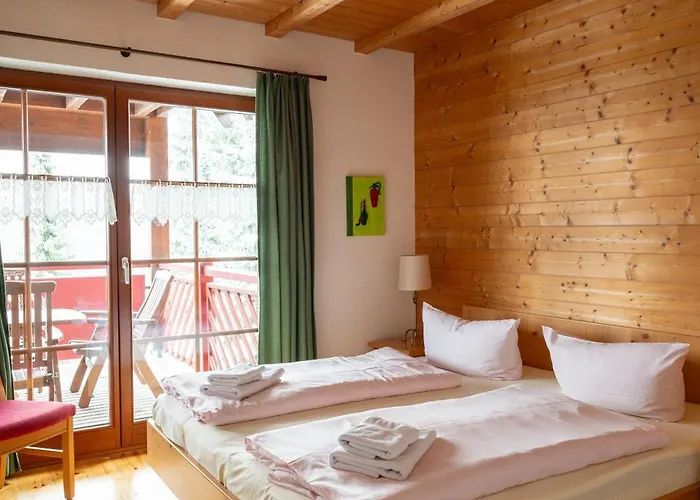 Zum Silberstollen 2 Haeuser Am Berg Polderhof Und Weisseritzhuette منتزه العطل