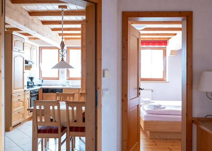 Zum Silberstollen 2 Haeuser Am Berg Polderhof Und Weisseritzhuette منتزه العطل 3*